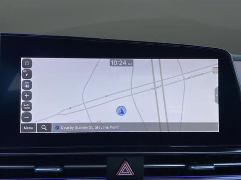 Used 2024 Hyundai Elantra Limited image 10