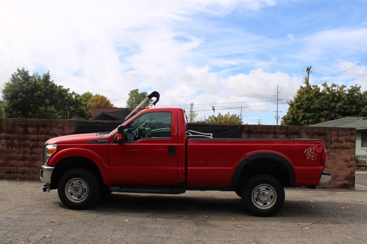 Used 2015 Ford F250 XL w/ Power Equipment Group AWD/4WD image 2