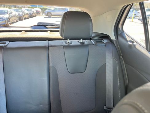 Used 2021 Buick Encore GX Preferred image 37