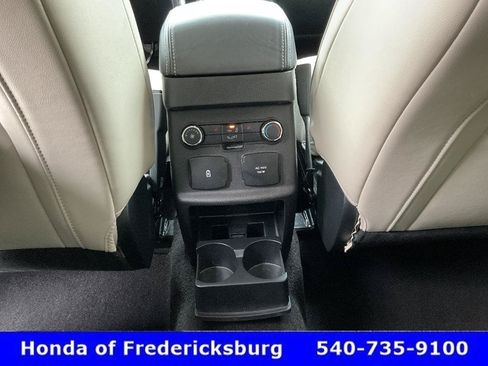Used 2019 Ford Explorer Platinum AWD/4WD image 44