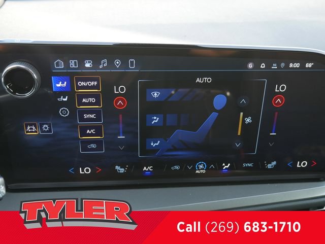 New 2027 Chevrolet Traverse LT w/ LPO, Floor Liner Package AWD/4WD image 50