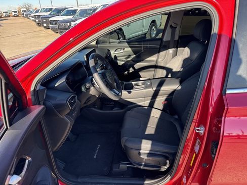 Used 2021 Hyundai Santa Fe SE w/ Cargo Package image 19