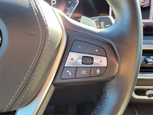 Used 2024 BMW X5 xDrive40i w/ Parking Assistance Package image 17