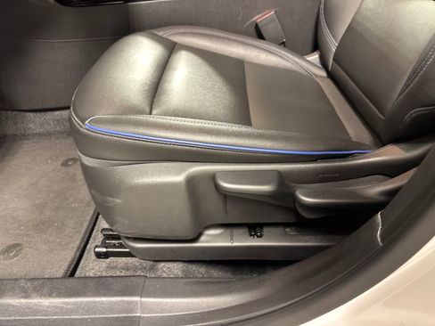 Used 2025 Buick Envista Sport Touring FWD image 24