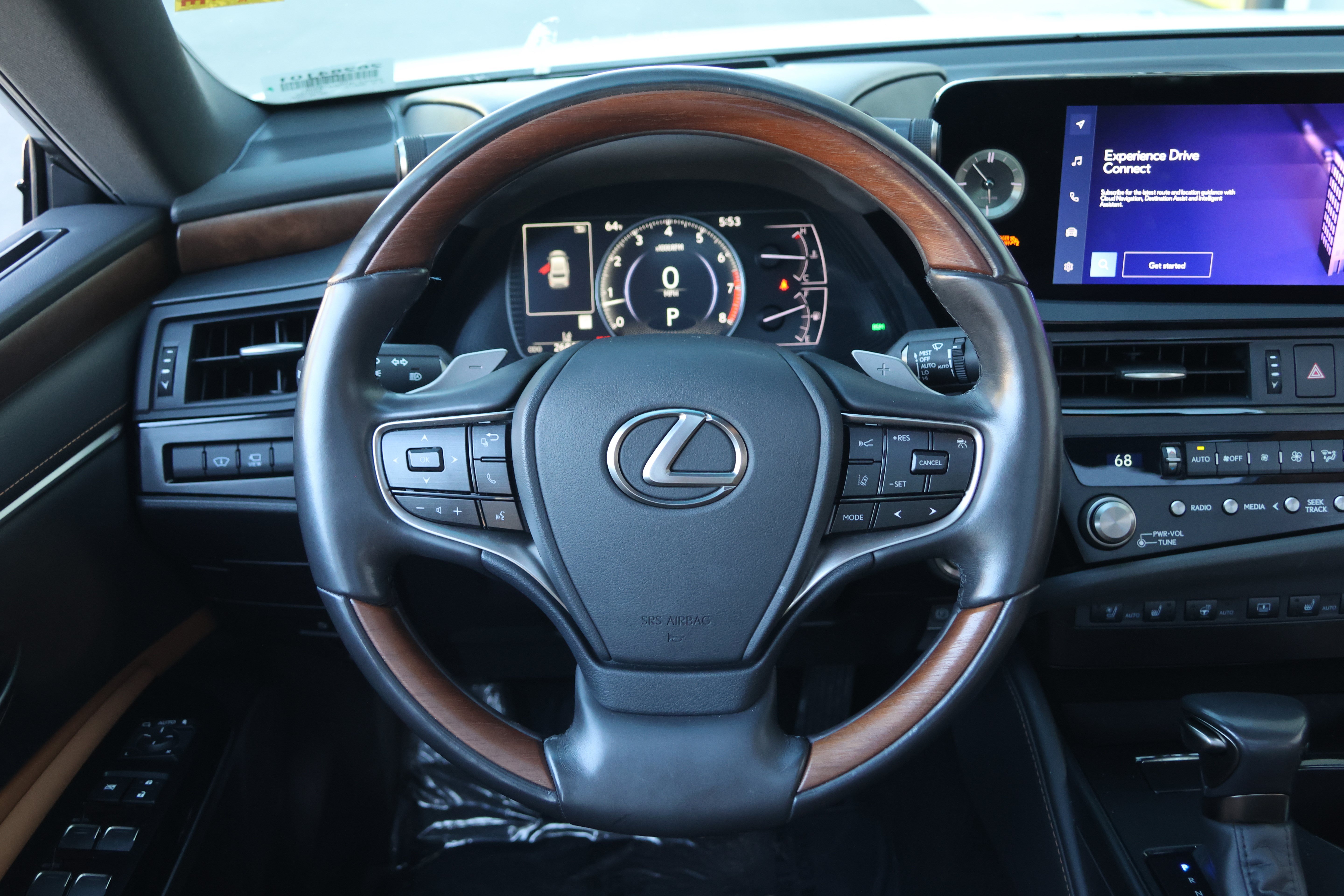 Used 2025 Lexus ES 350 w/ Technology Package FWD image 29