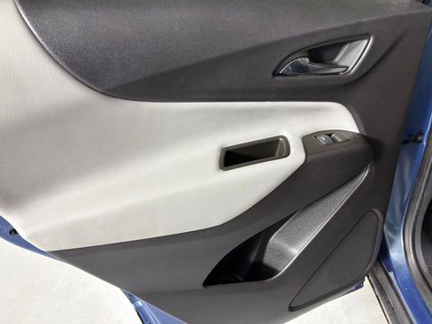 Used 2024 Chevrolet Equinox LS w/ Driver Confidence II Package FWD image 39