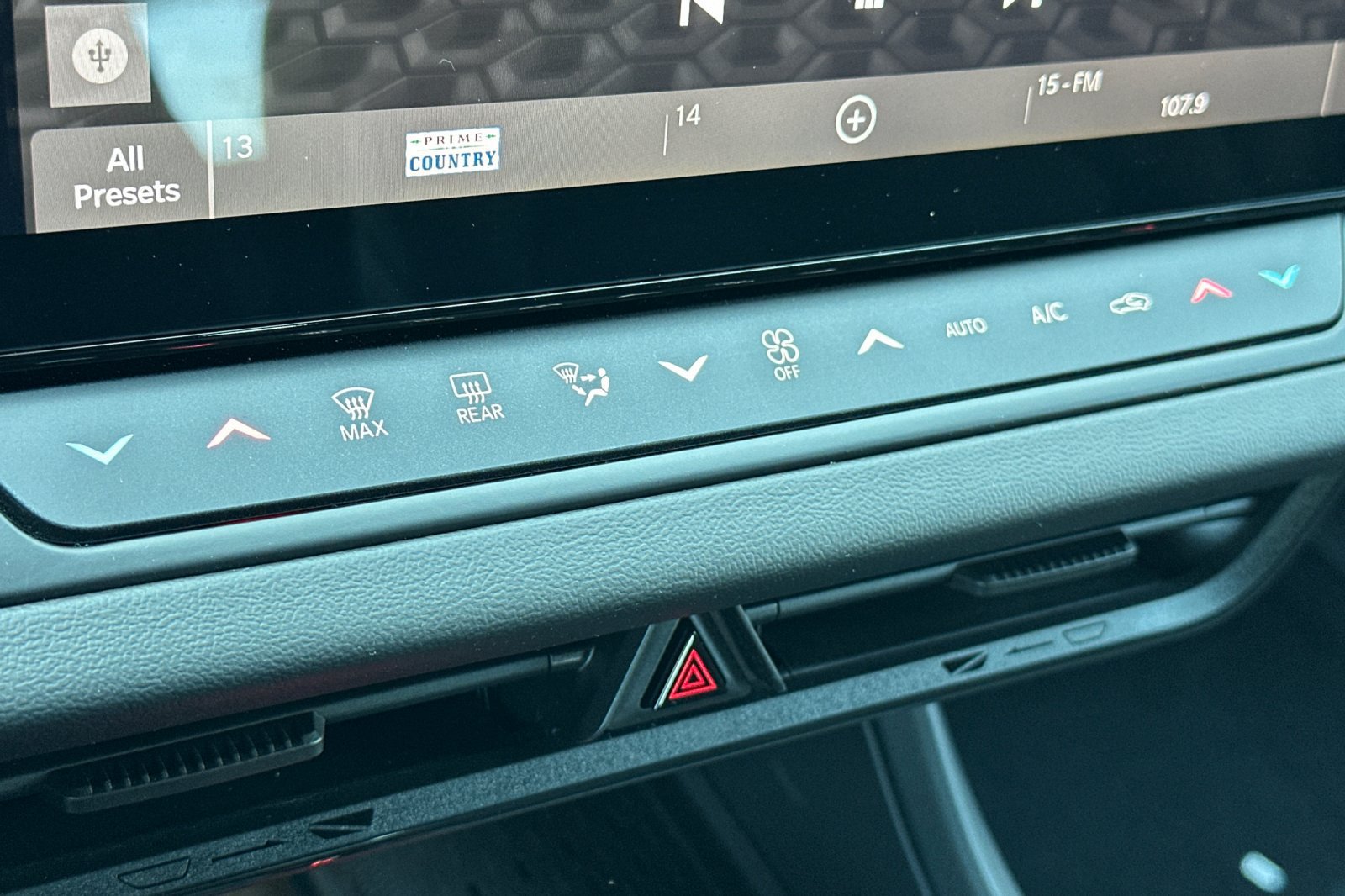 New 2026 Dodge Charger R/T AWD/4WD image 19