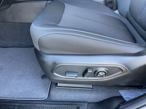 New 2026 Jeep Grand Cherokee Laredo X AWD/4WD image 18
