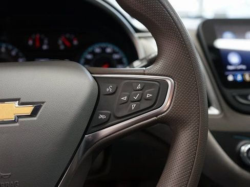 Used 2022 Chevrolet Malibu LS image 29