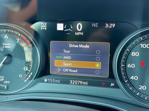 Used 2024 Cadillac XT6 Premium Luxury w/ Technology Package image 32