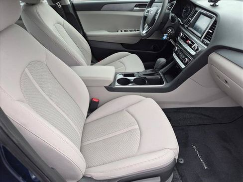 Used 2019 Hyundai Sonata SE FWD image 25