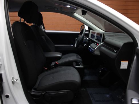 Used 2024 Hyundai Ioniq 5 SEL image 30