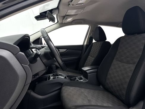 Used 2021 Nissan Rogue Sport SV FWD image 17