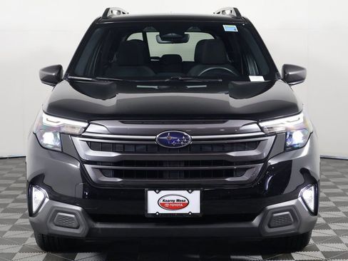 Used 2025 Subaru Forester Premium w/ Convenience Package #1 image 2