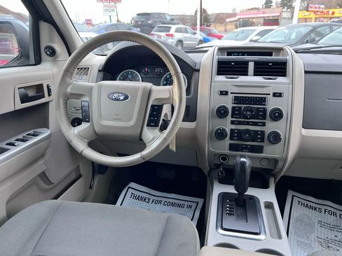 Used 2010 Ford Escape XLT image 26