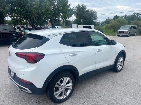 Used 2023 Buick Encore GX Preferred w/ Cold Weather Comfort Package FWD image 3