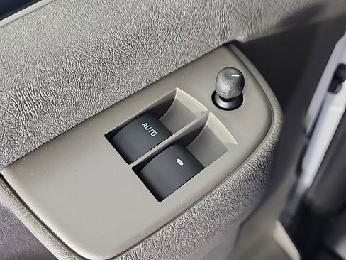 New 2025 Chevrolet Express 3500 w/ Driver Convenience Package image 30