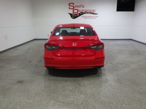 Used 2022 Honda Civic Sport image 3