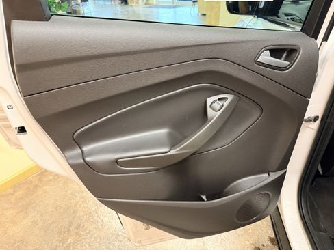 Used 2019 Ford Escape SEL AWD/4WD image 9