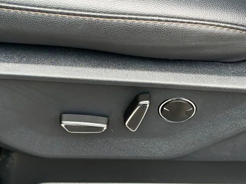 New 2025 Ford F150 Lariat w/ Equipment Group 502A High image 13