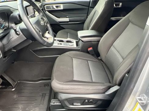 Certified 2024 Ford Explorer XLT AWD/4WD image 18