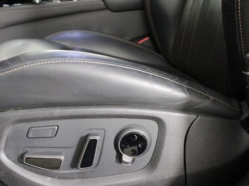 Used 2019 Genesis G80 3.3T Sport image 24