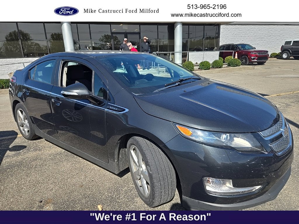 Used 2015 Chevrolet Volt FWD image 3