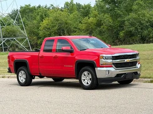 Used 2016 Chevrolet Silverado 1500 LT w/ All Star Edition AWD/4WD image 28