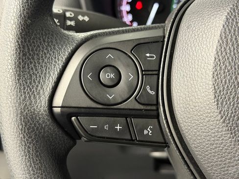 Used 2025 Toyota RAV4 XLE FWD image 26