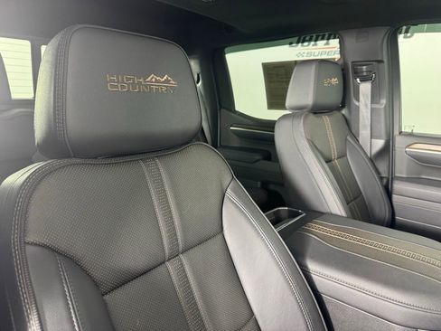 Used 2025 Chevrolet Silverado 1500 High Country w/ Technology Package image 41