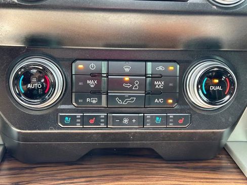 Used 2020 Ford F150 Lariat w/ Equipment Group 502A Luxury image 36