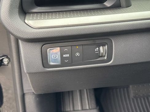 New 2026 Chevrolet Traverse LT w/ Enhanced Driving Package FWD image 28