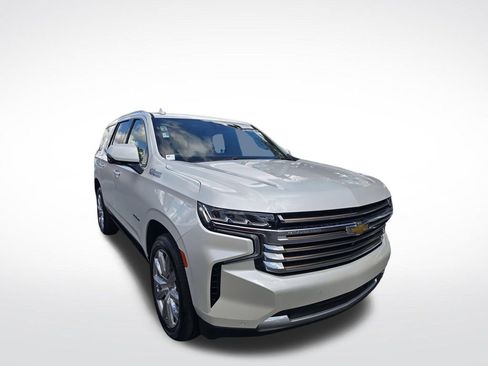 Used 2023 Chevrolet Tahoe High Country image 2