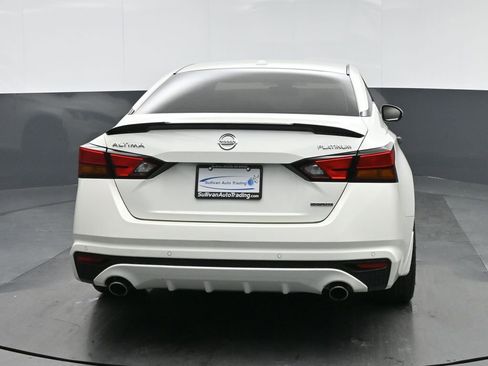 Used 2020 Nissan Altima 2.0 Platinum FWD image 6