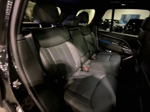 Used 2024 Land Rover Range Rover SE image 19