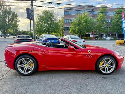 Used 2010 Ferrari California image 6