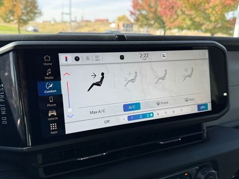 New 2025 Jeep Gladiator Willys image 19