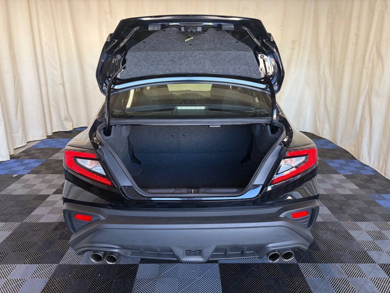 Used 2024 Subaru WRX AWD/4WD image 10