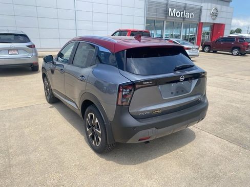New 2025 Nissan Kicks SV w/ SV Premium Package image 4