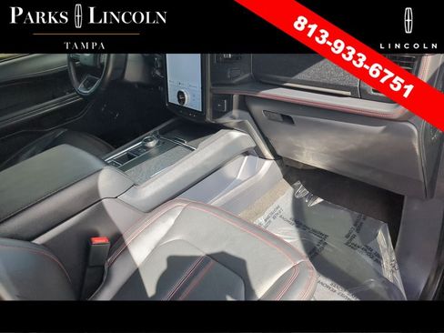 Used 2024 Ford Expedition Max Limited RWD image 11
