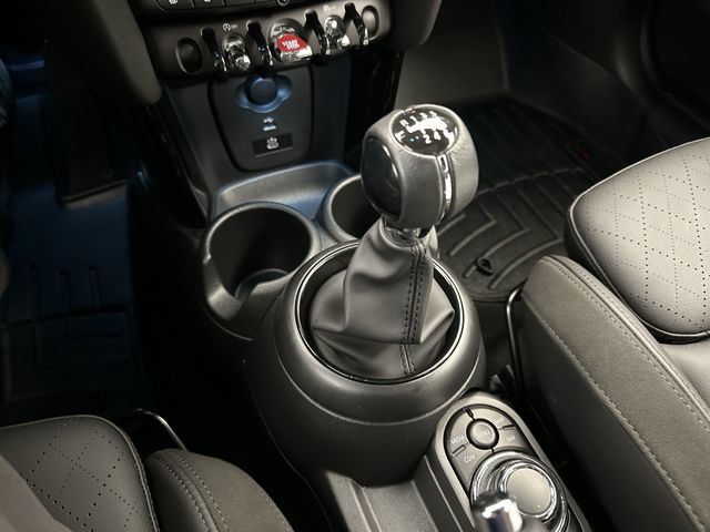 Used 2024 MINI Cooper 2-Door Hardtop FWD image 26