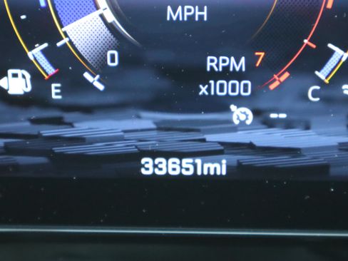 Used 2025 Chevrolet Tahoe Premier AWD/4WD image 28