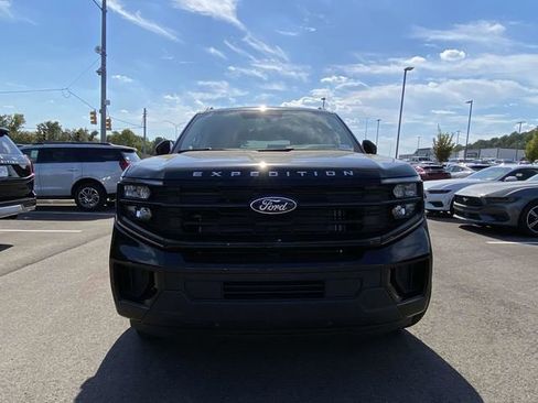 New 2025 Ford Expedition Max Active image 8