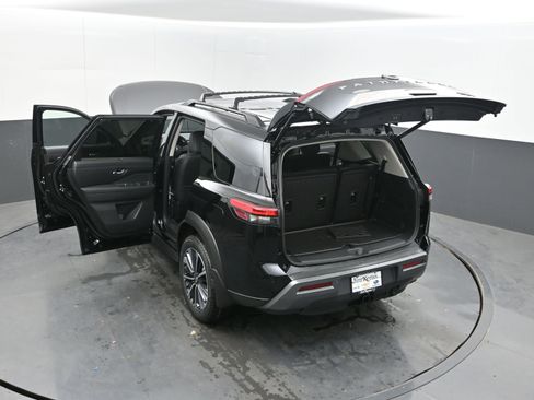 New 2026 Nissan Pathfinder Platinum AWD/4WD image 45