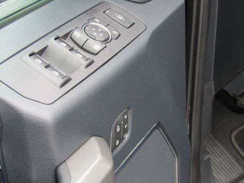 Used 2022 Ford F250 Platinum AWD/4WD image 18