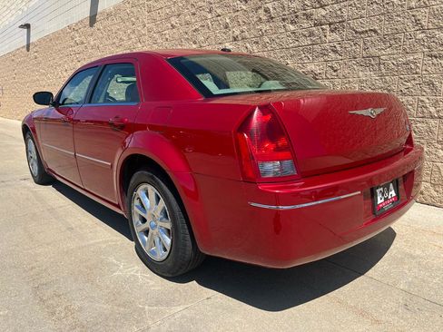 Used 2007 Chrysler 300 Touring L RWD image 3