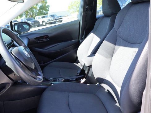 Used 2022 Toyota Corolla LE image 13