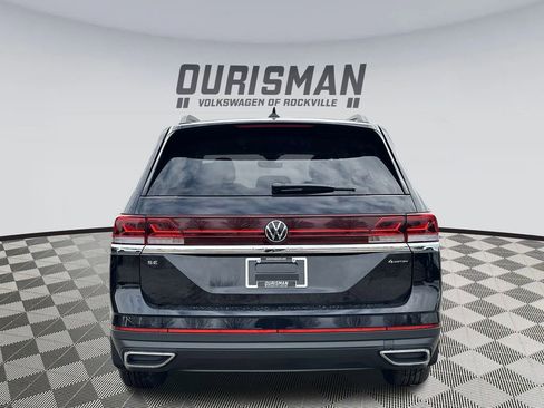 Used 2025 Volkswagen Atlas SE image 20