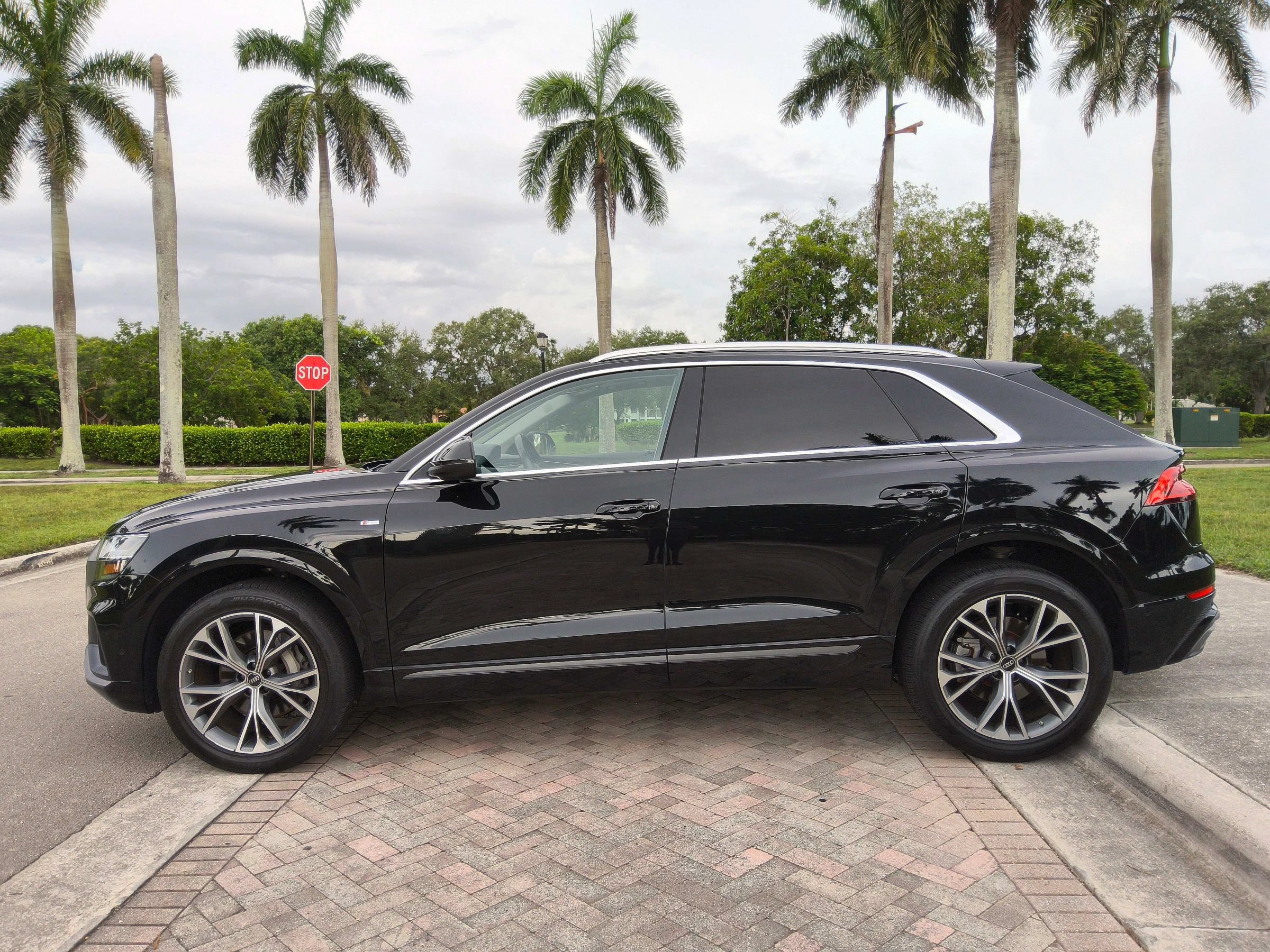 Used 2023 Audi Q8 Premium Plus w/ Premium Plus Package AWD/4WD image 20