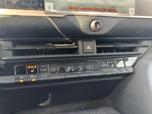 Used 2023 Toyota Crown XLE image 14